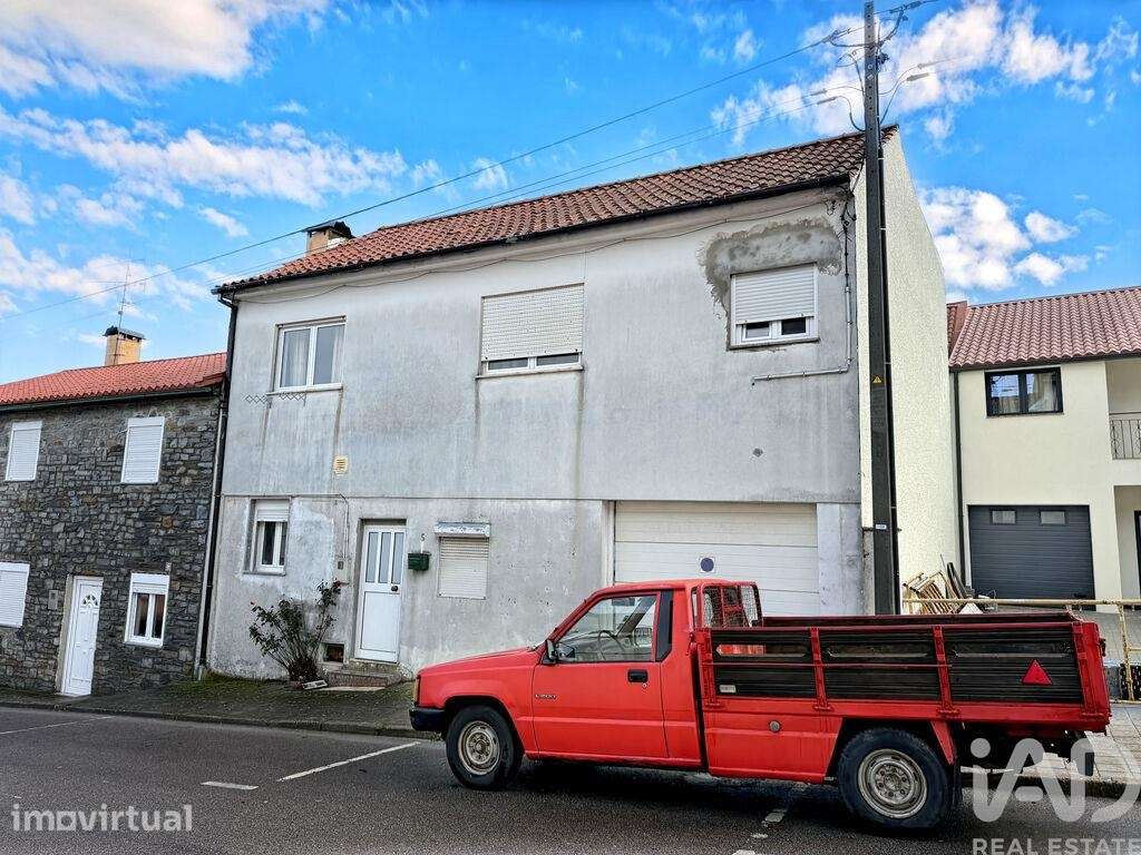 Casa / Villa T4 em Sé, Santa Maria e Meixedo de 170 m2 - Grande imagem: 2/27