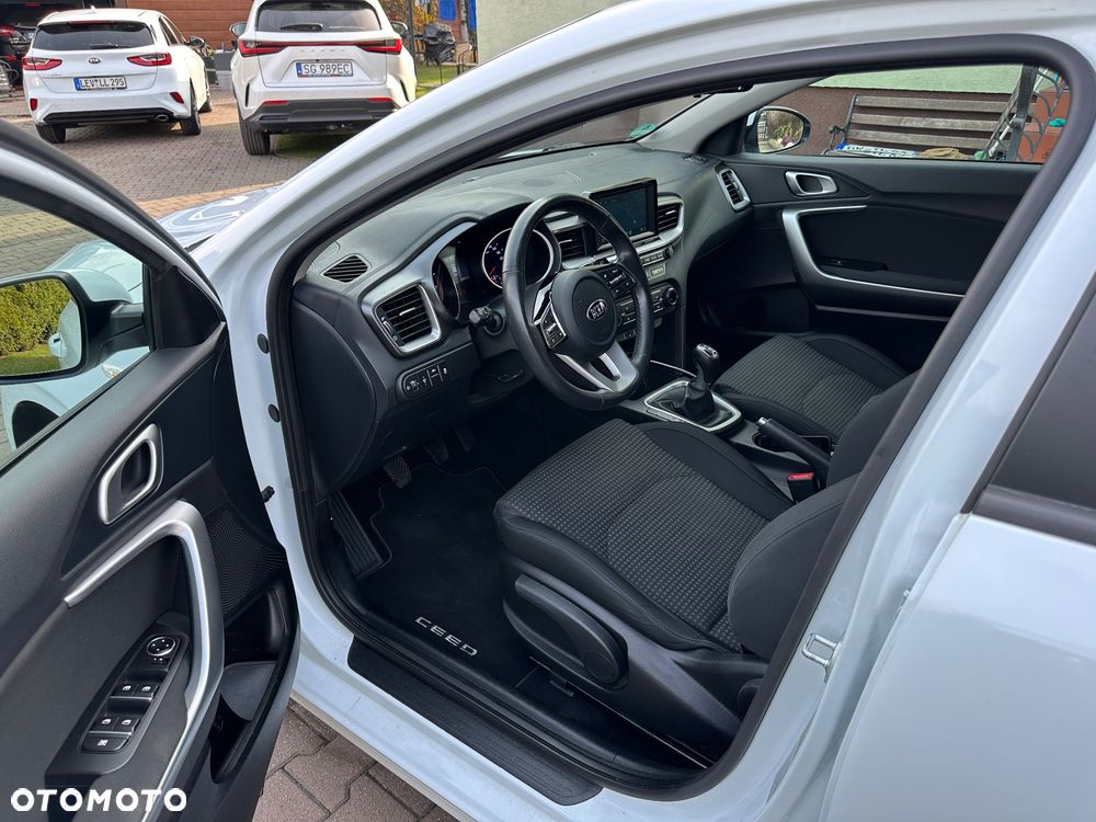 Kia Ceed 1.4 L Business Line Plus - 13