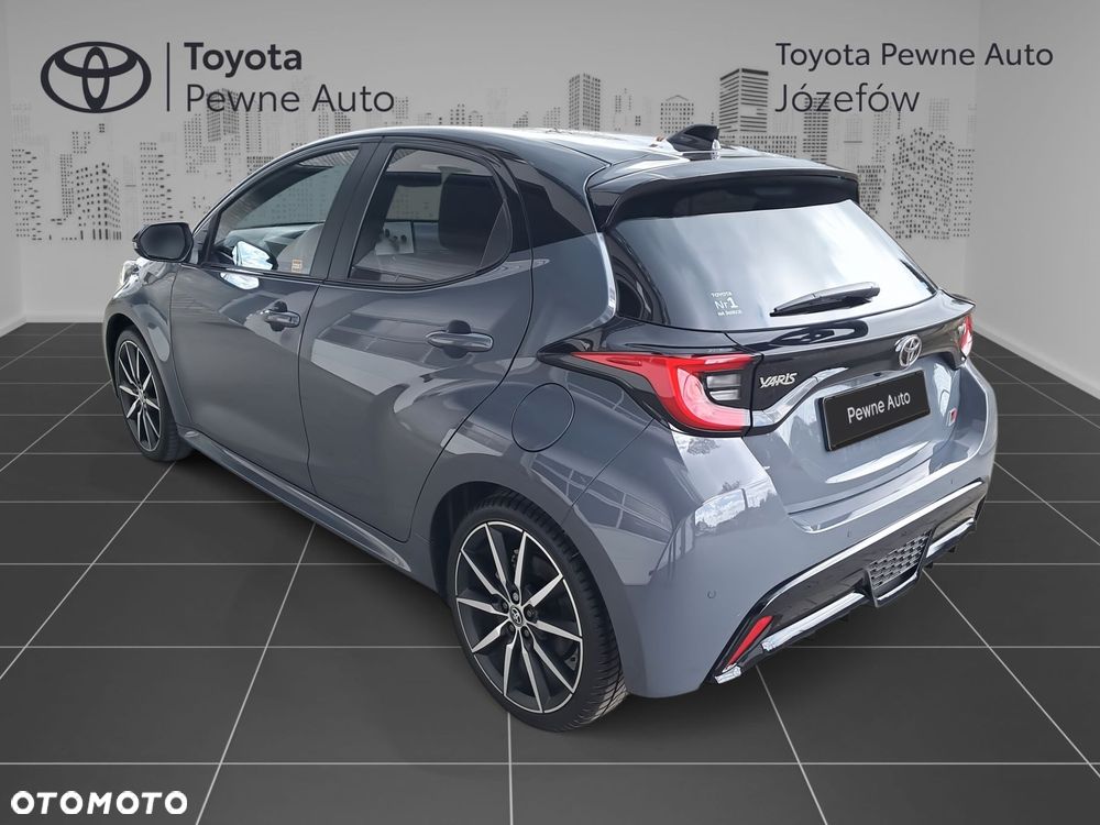 Toyota Yaris - 7