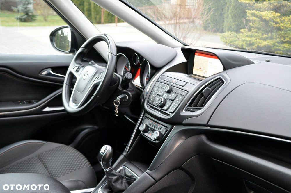 Opel Zafira - 18