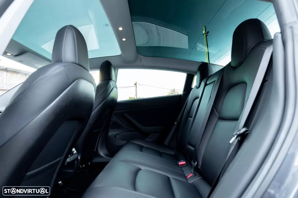 Tesla Model 3 Long-Range Dual Motor AWD - 22