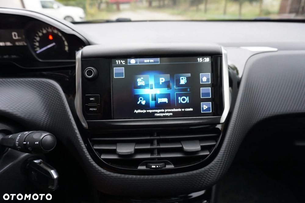 Peugeot 208 - 29