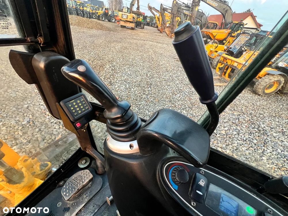 JCB 8018 - 12