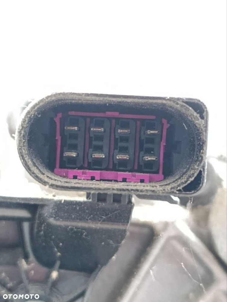 Pełny silnik elektryczny EBE (UYN) z Porsche Taycan Turbo S 2021 roku - 11
