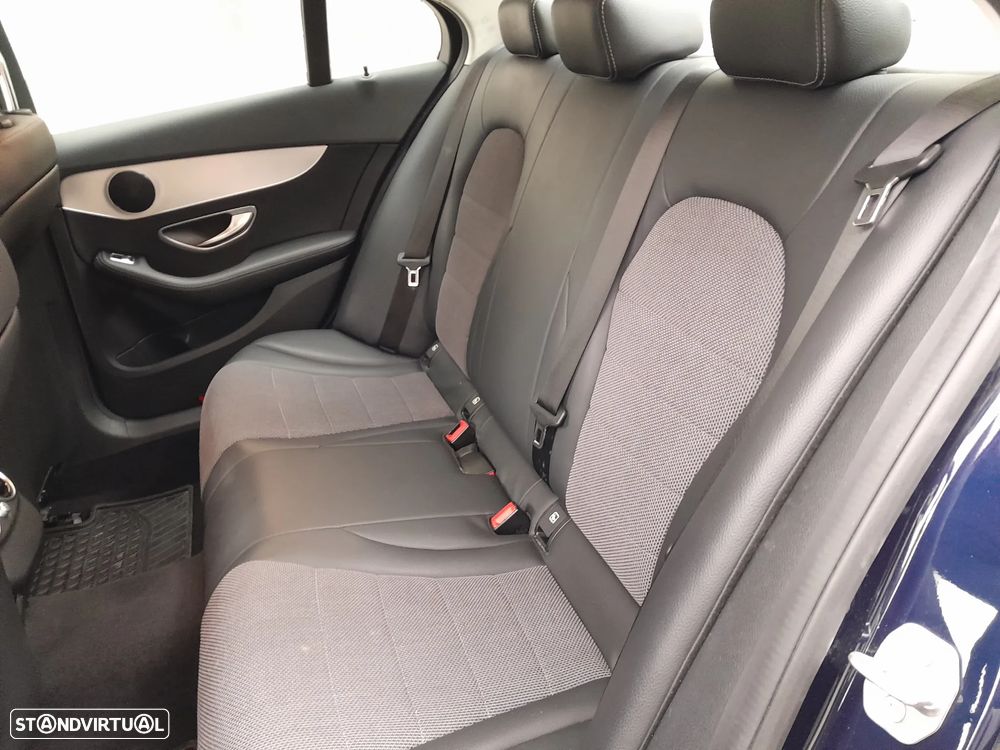 Mercedes-Benz C 350 e - 12