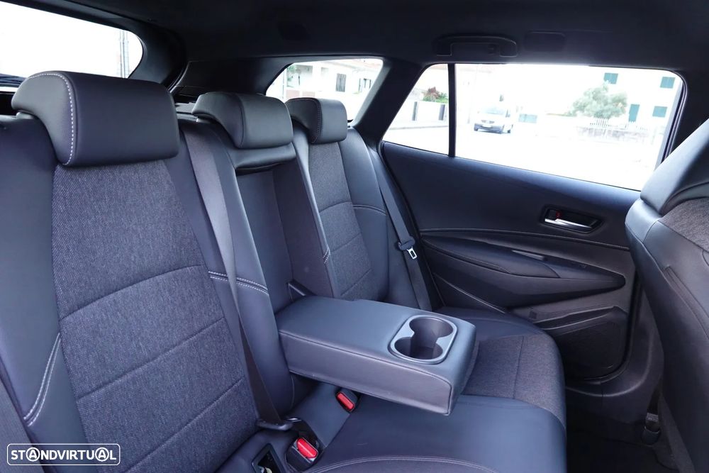 Toyota Corolla Touring Sports 1.8 Hybrid Comfort+P.Sport - 23