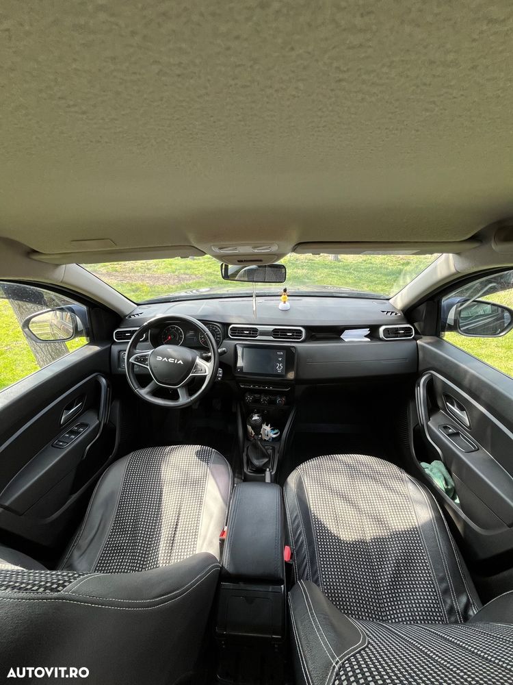 Dacia Duster ECO-G 100 Essential - 11