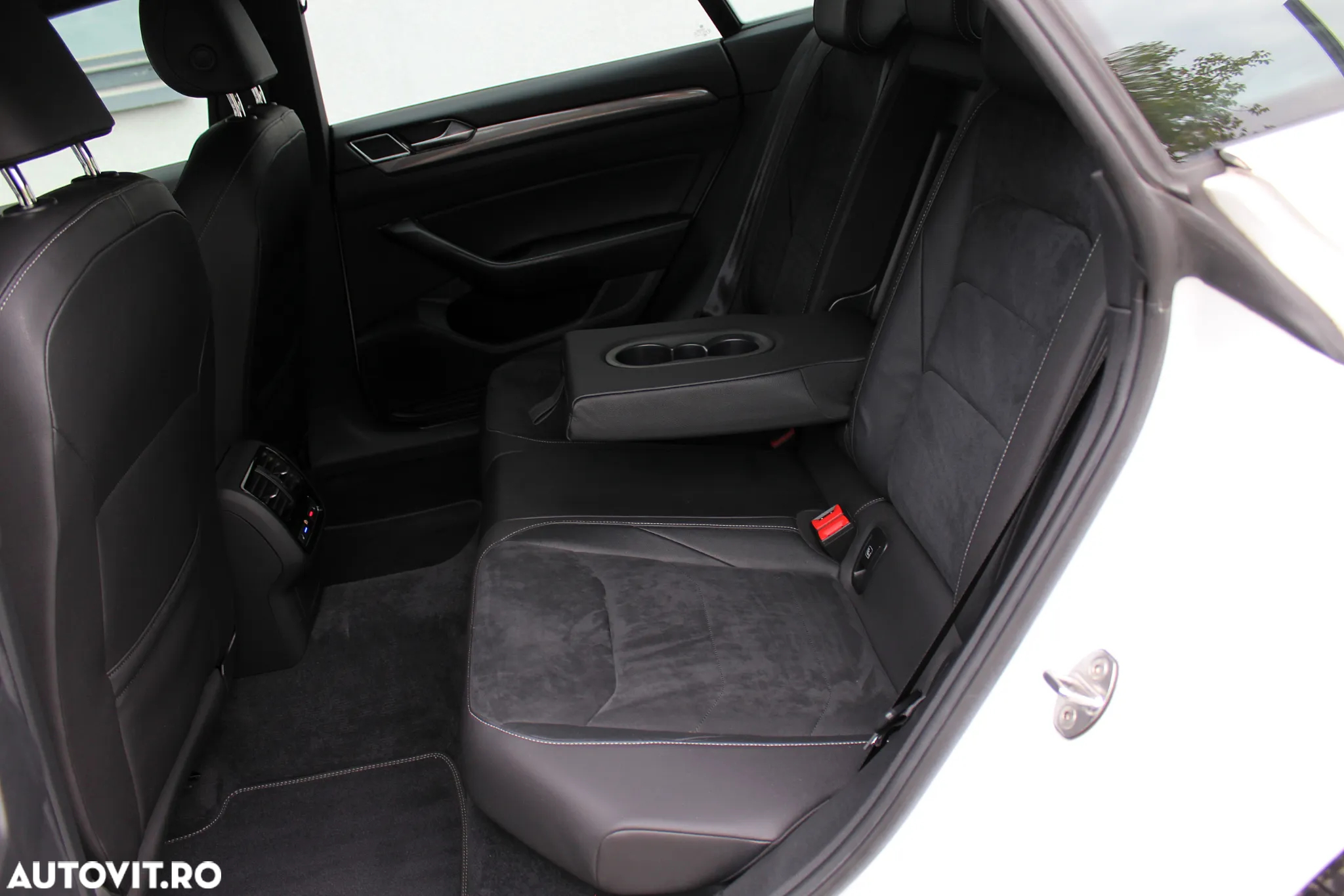 Volkswagen ARTEON 2.0 TDI DSG R-Line - 10