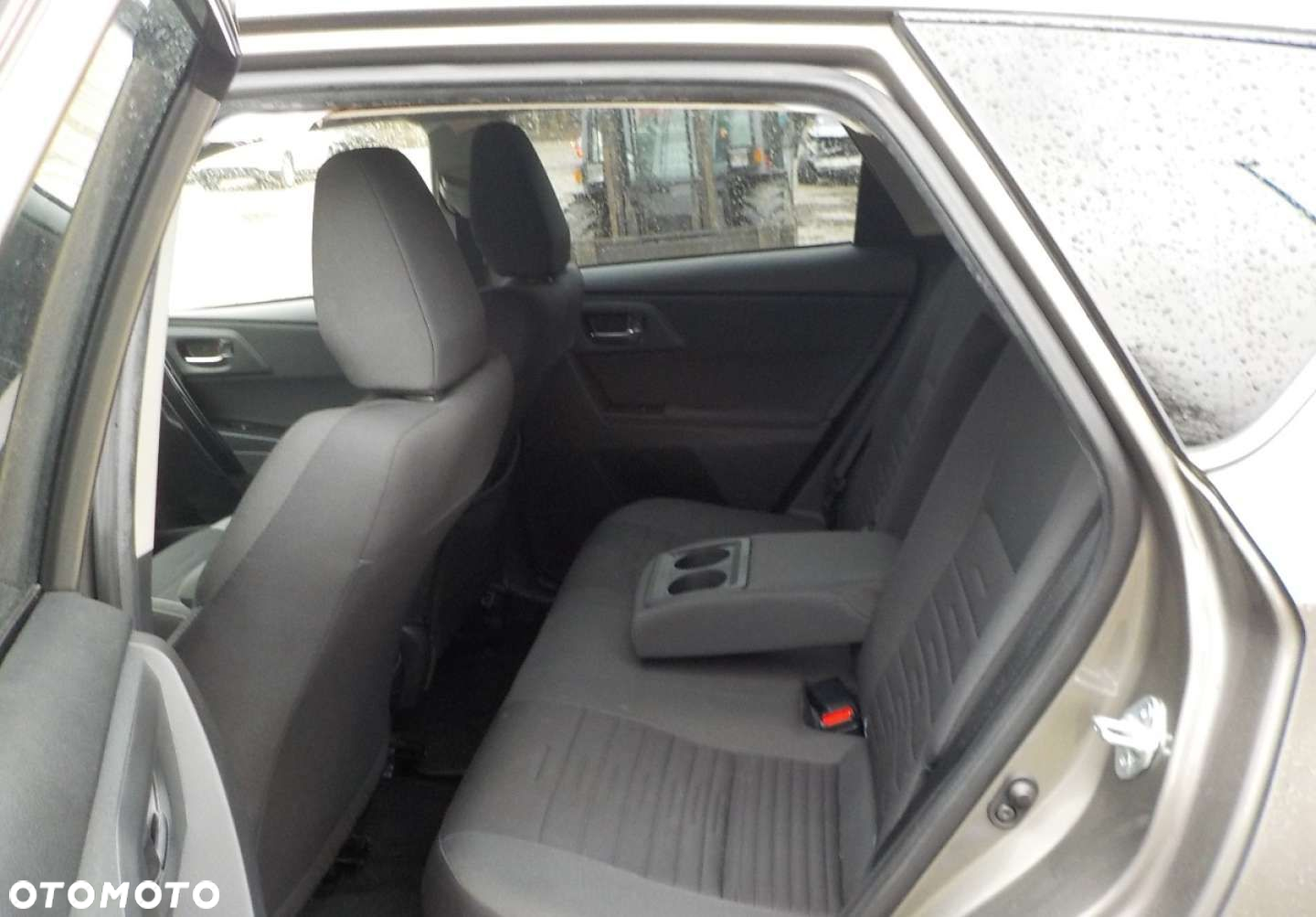 Toyota Auris - 23