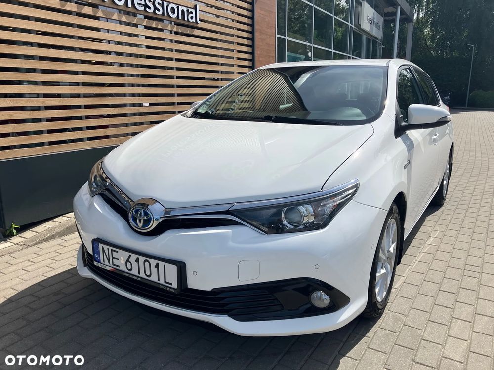 Toyota Auris Hybrid 135 Premium - 1