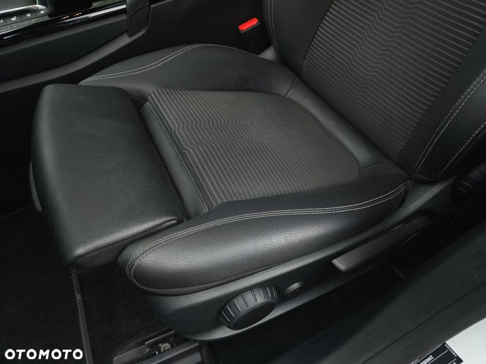 Mercedes-Benz CLA - 14