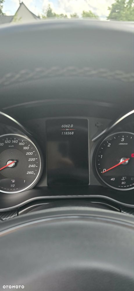 Mercedes-Benz Klasa V 300 d 4-Matic 9G-Tronic (ekstra d³) - 4