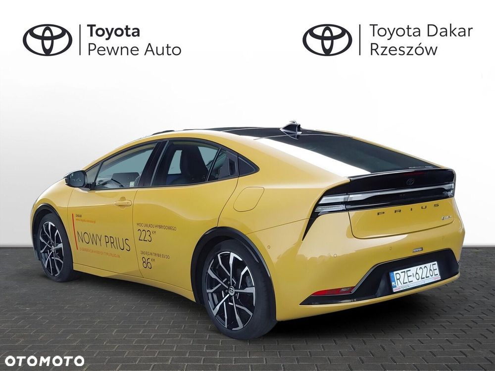 Toyota Prius - 3