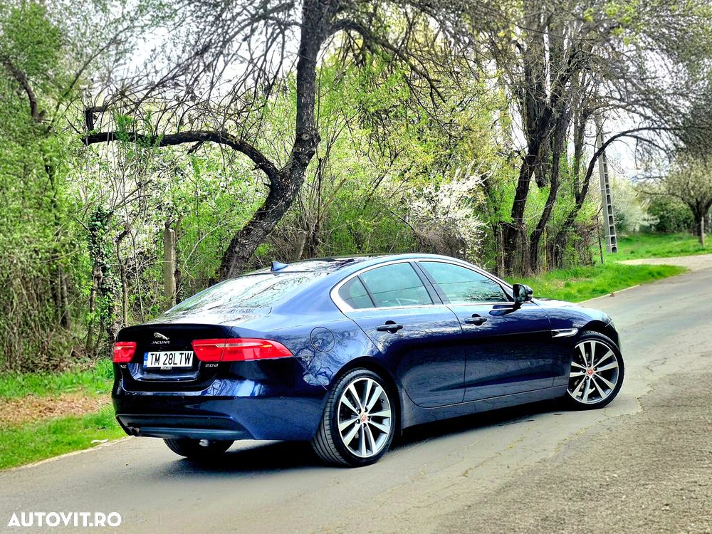 Jaguar XE 20d Aut. Portfolio - 13