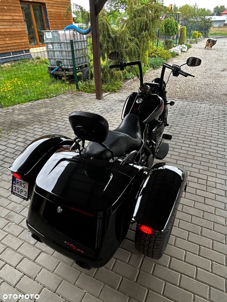 Harley-Davidson Trike Freewheeler - 6