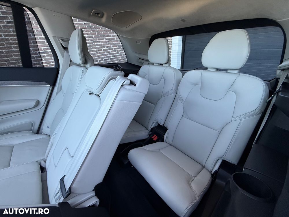 Volvo XC 90 T8 AWD Recharge Geartronic Inscription Edition - 17