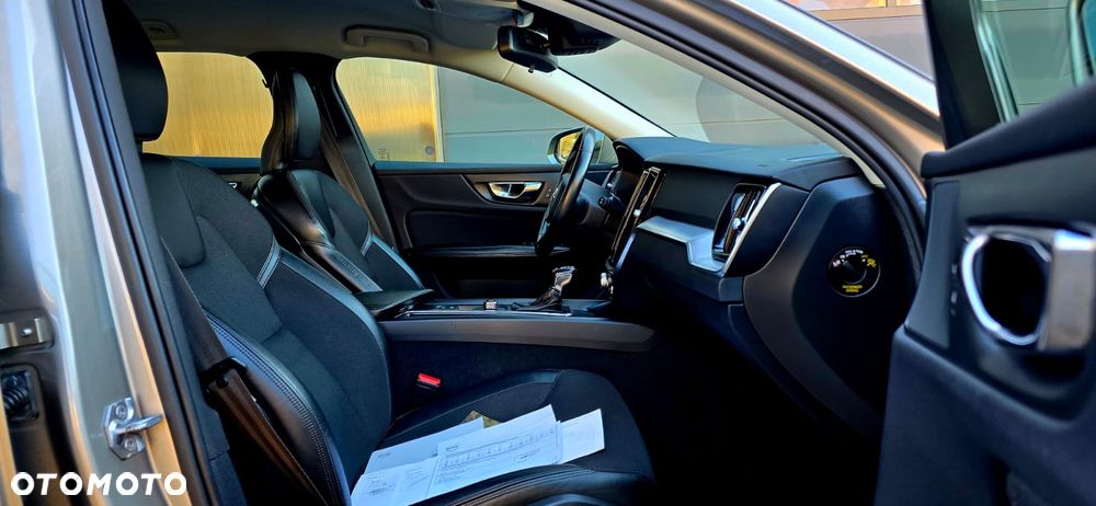 Volvo V60 D3 Geartronic Summum - 11