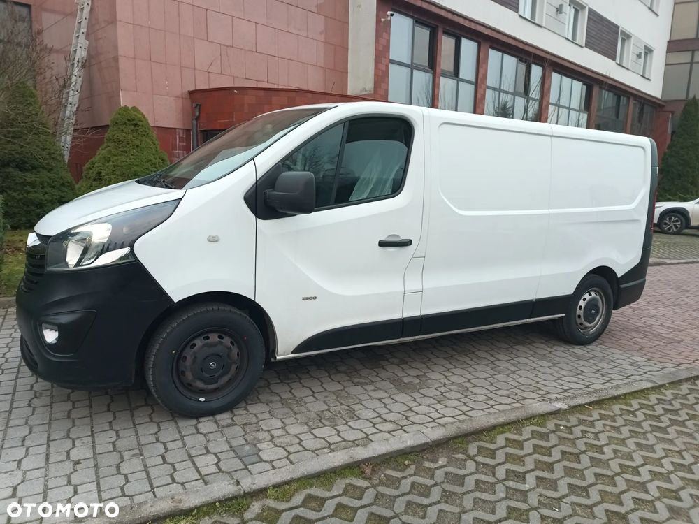 Opel Vivaro - 1