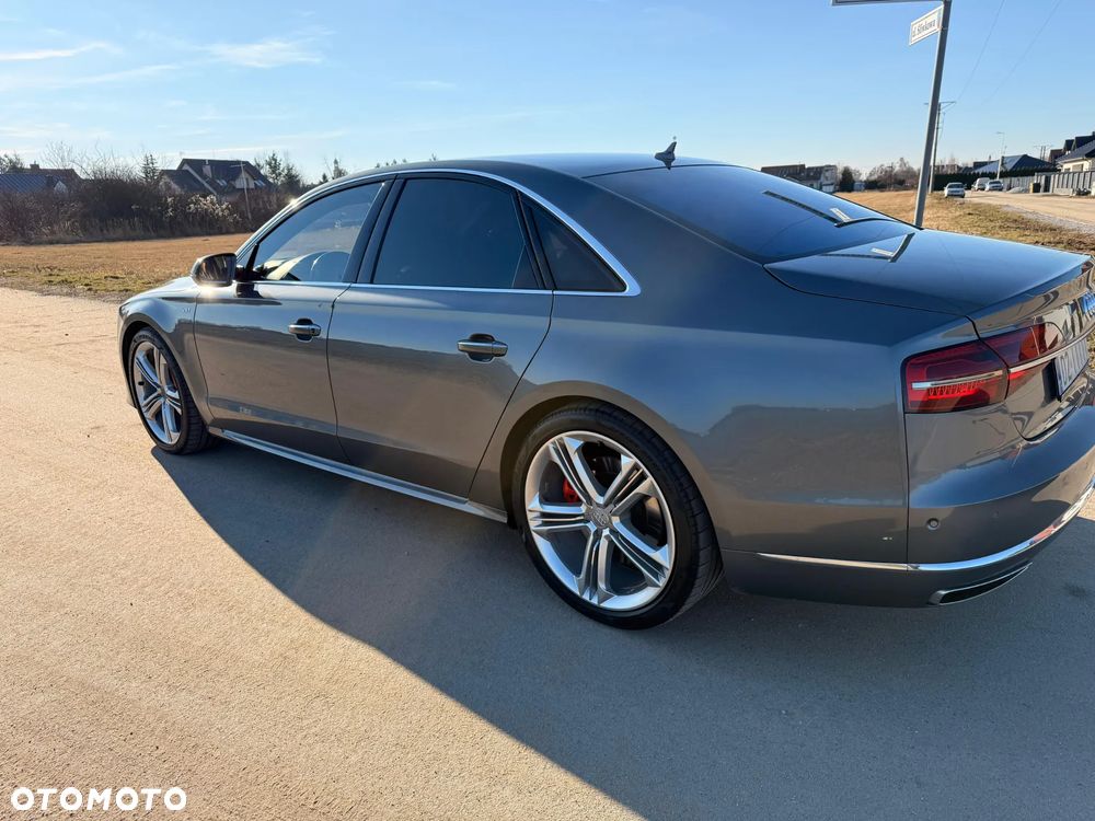 Audi A8 4.2 TDI DPF (clean diesel) quattro tiptronic - 12