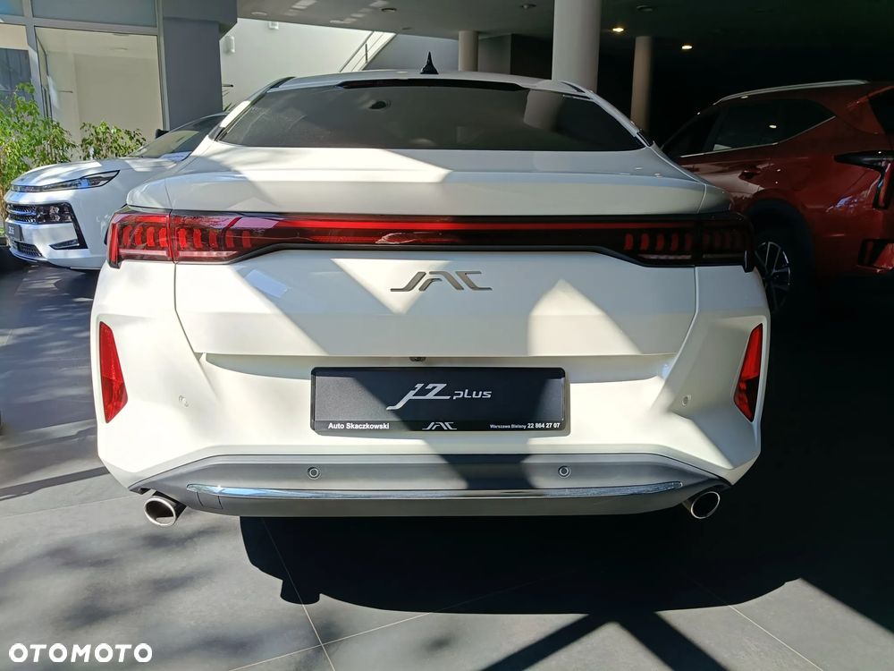 JAC J7 - 6