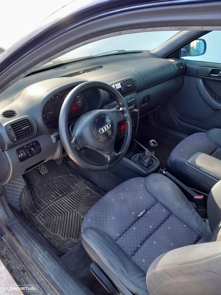 Audi A3 1.9 TDI Attraction - 6