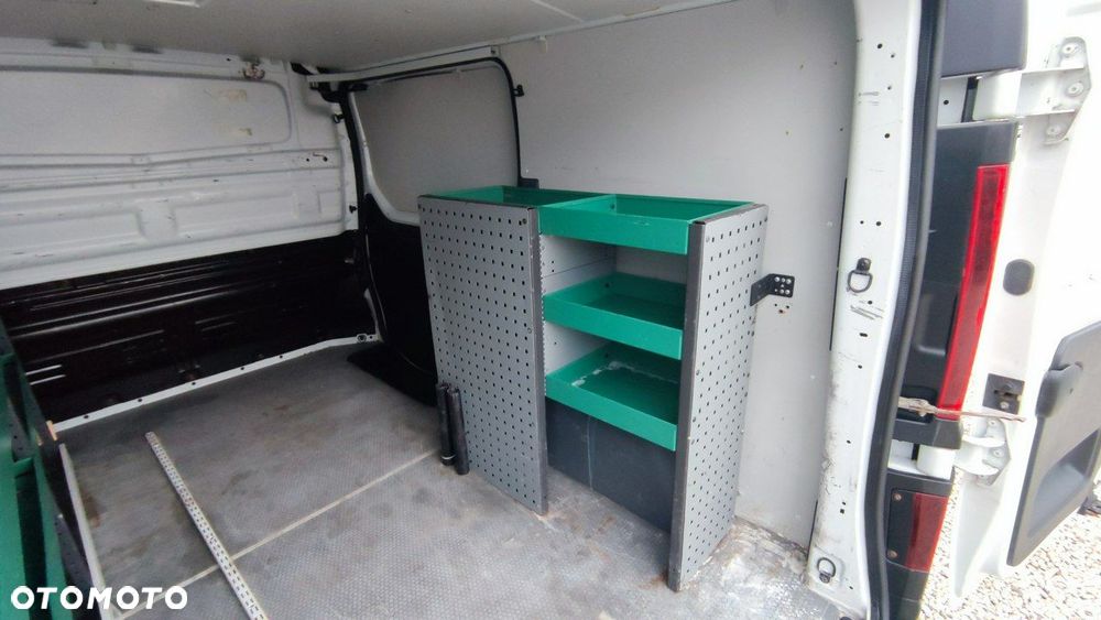 Renault Trafic - 19