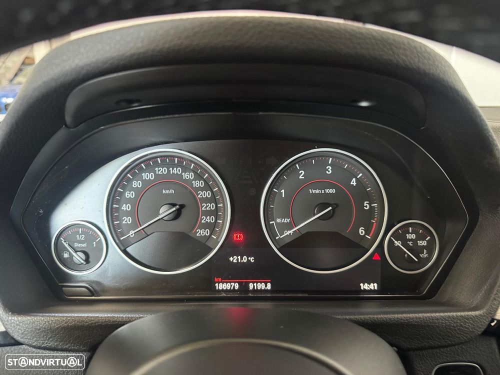 BMW 320 d Pack M Auto - 14
