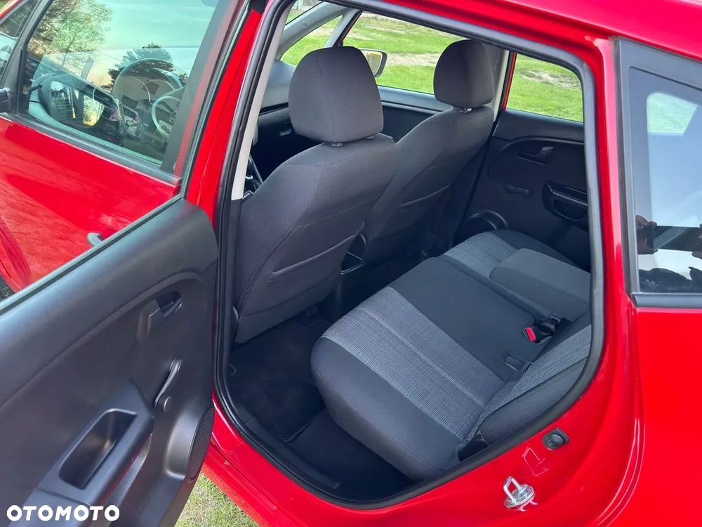 Kia Venga 1.4 CVVT Vision - 6