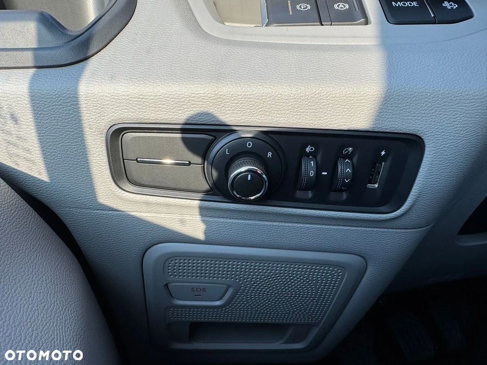 Maxus Deliver 9 - 30