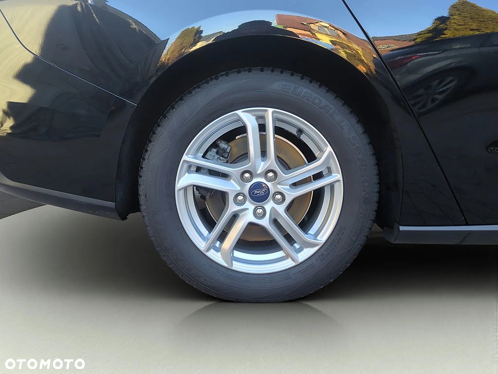 Ford Focus 1.5 EcoBlue Start-Stopp-System TITANIUM STYLE - 23