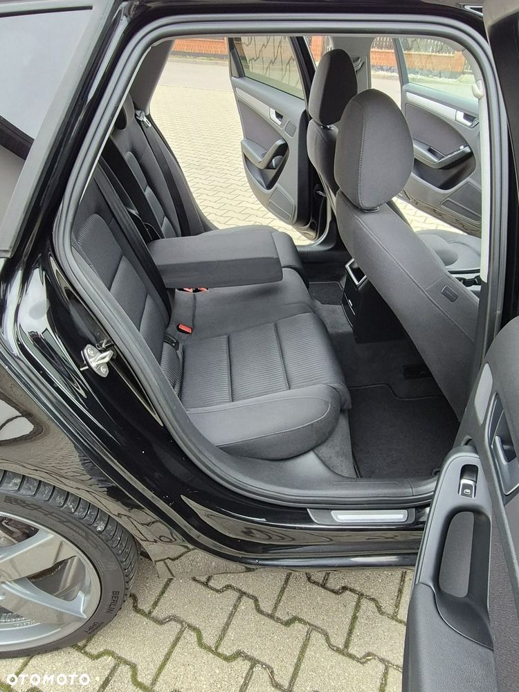 Audi A4 Avant 2.0 TDI clean diesel Quattro S tronic - 30