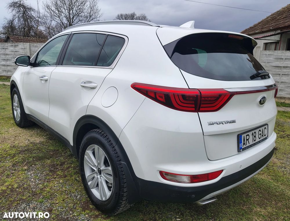 Kia Sportage 1.6 T-GDI 6MT 4x2 GT Line - 2