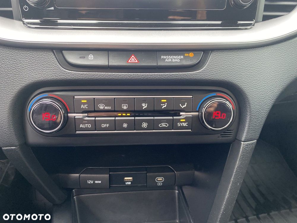 Kia XCeed - 24
