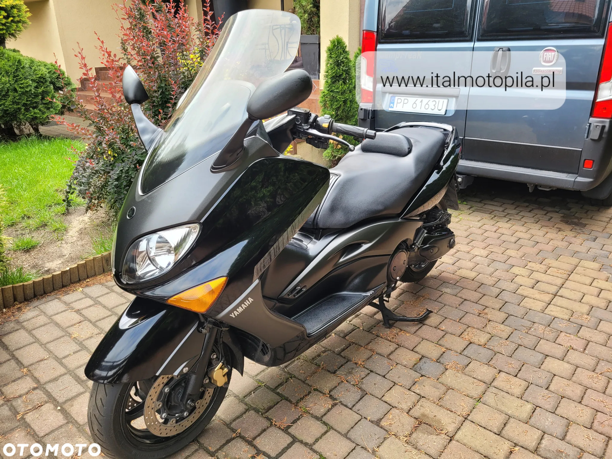 Yamaha Tmax - 20