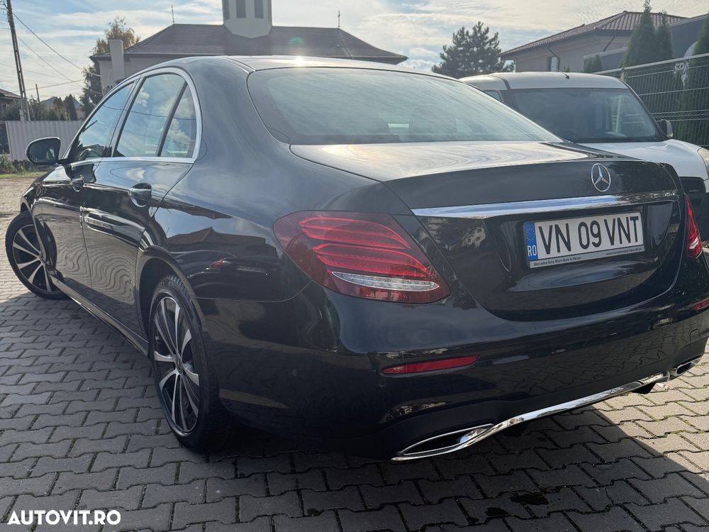 Mercedes-Benz E 220 d 4MATIC Aut. - 7