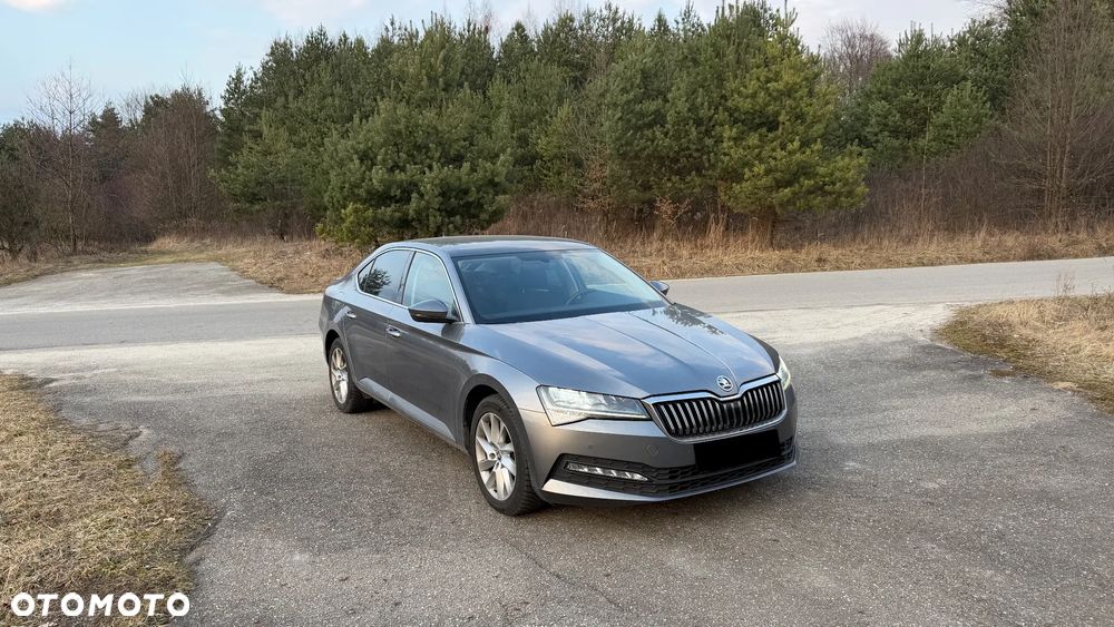 Skoda Superb 2.0 TDI DSG Ambition - 2