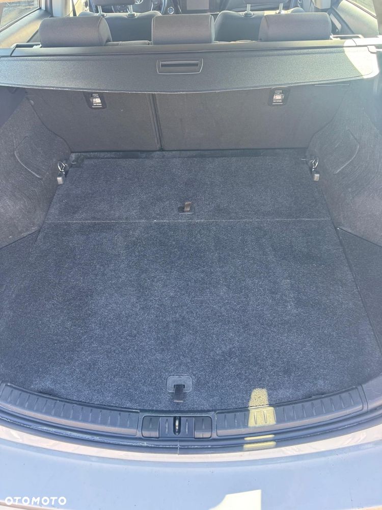 Toyota Auris Hybrid 135 Prestige - 12
