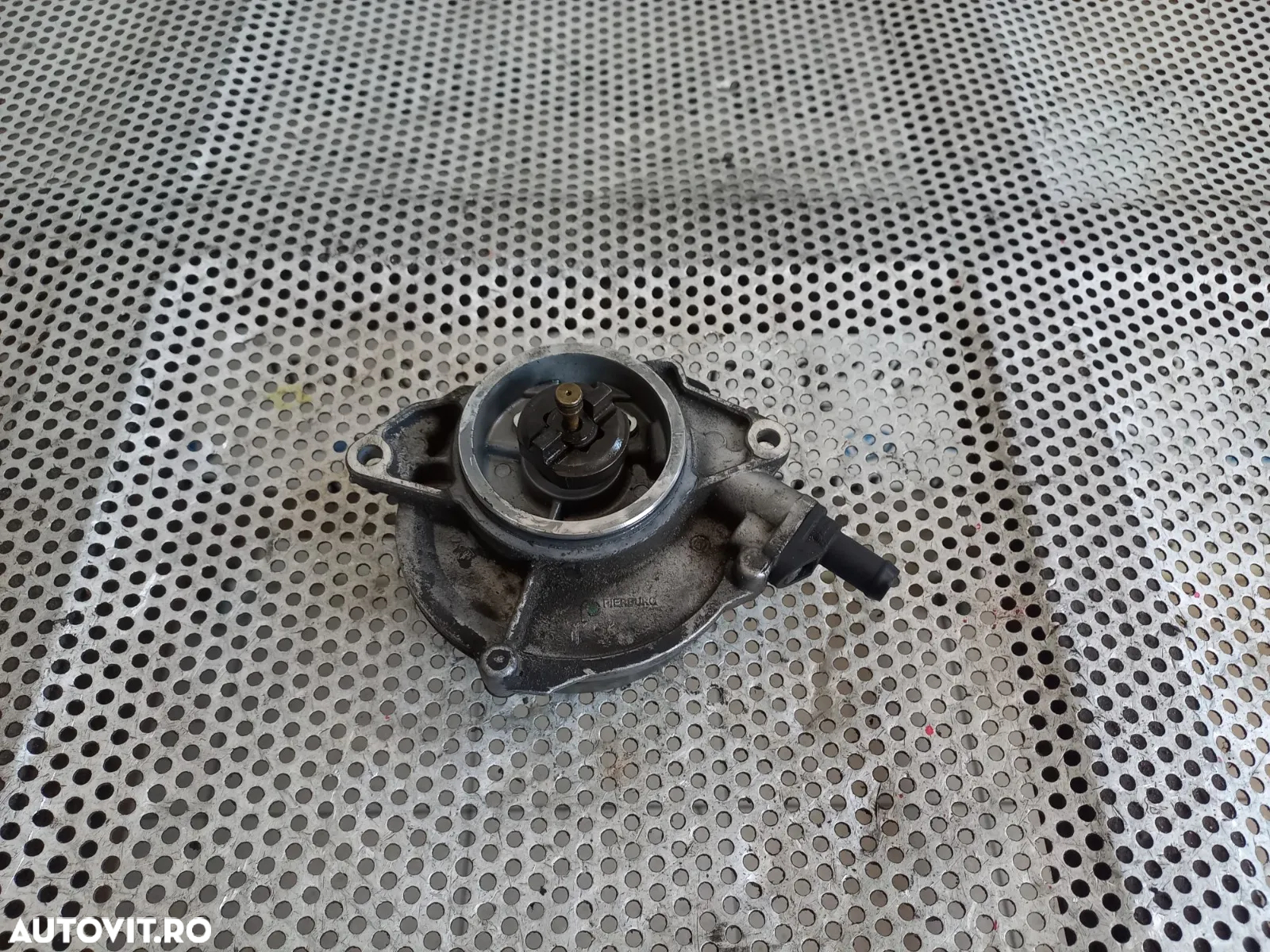 Pompa Vacuum Audi Q7 Vw Touareg 3.0 Tdi Cod BE Dezmembrez Audi Q7 3.0 Tdi Motor BUG Automat - Dezme - 3