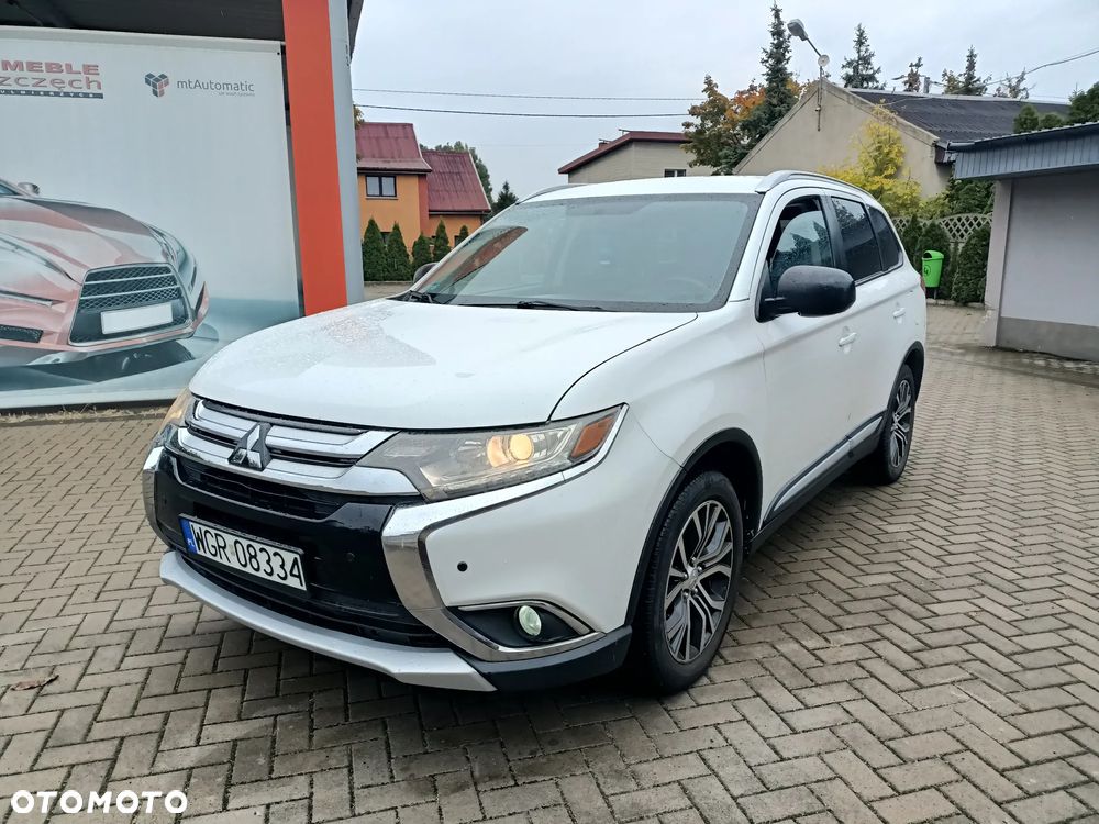 Mitsubishi Outlander - 1