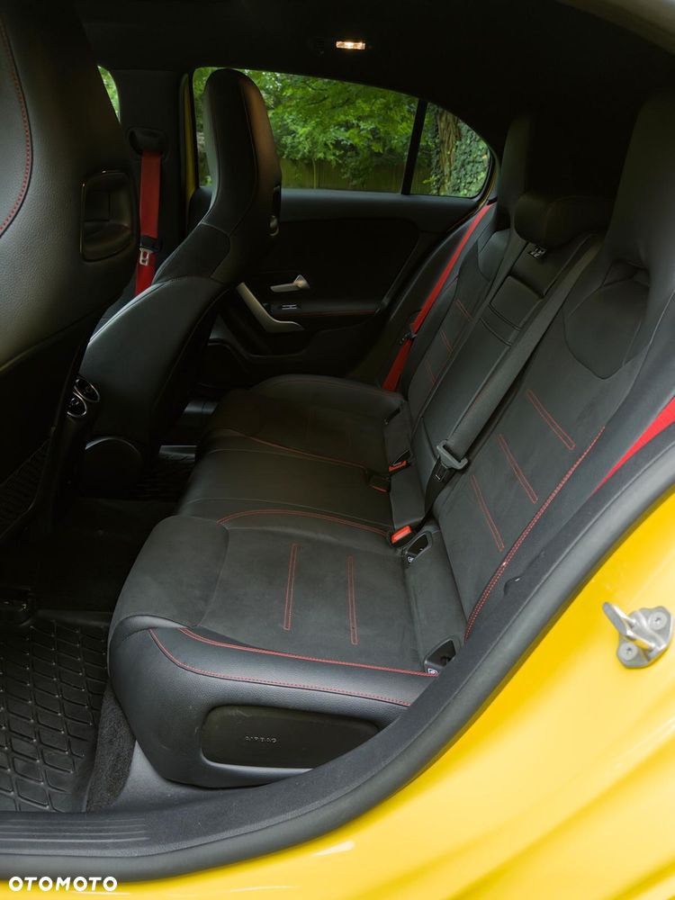 Mercedes-Benz Klasa A 35 AMG 4-Matic 7G-DCT - 12