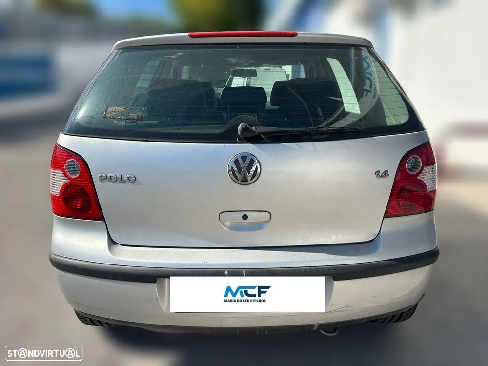 Polo 9N 1.4 16V 75 cv de 2002 para peças - 6