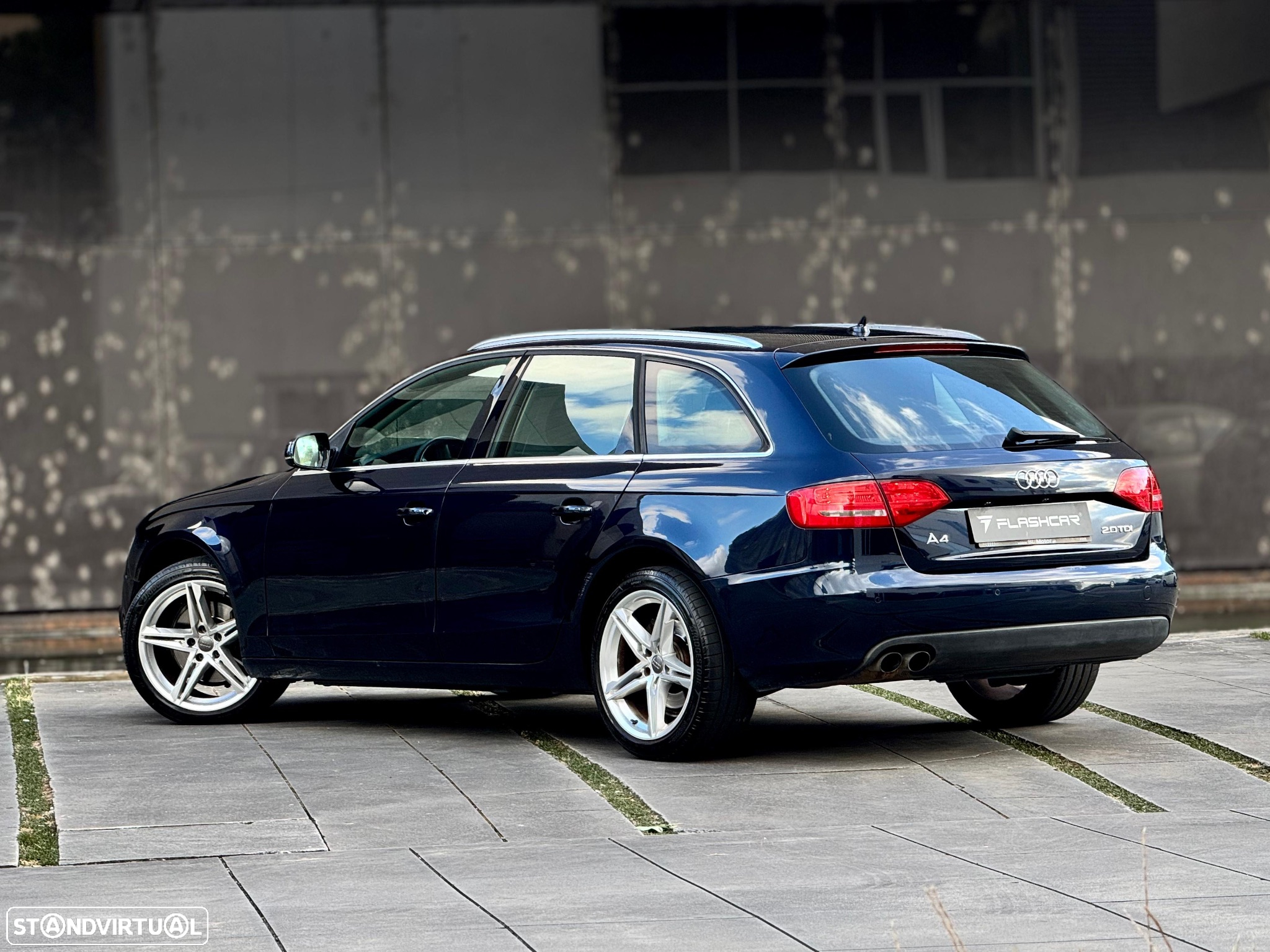 Audi A4 Avant 2.0 TDI DPF Attraction - 12