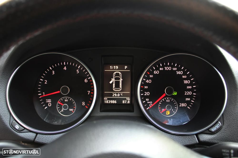 VW Golf 2.0 GTI DSG - 33