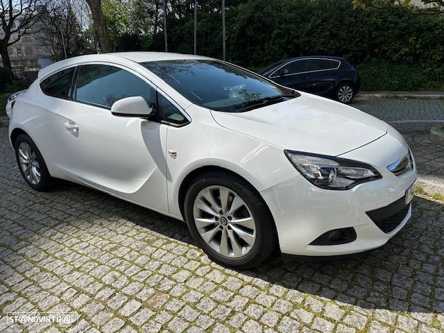 Opel Astra GTC - 4