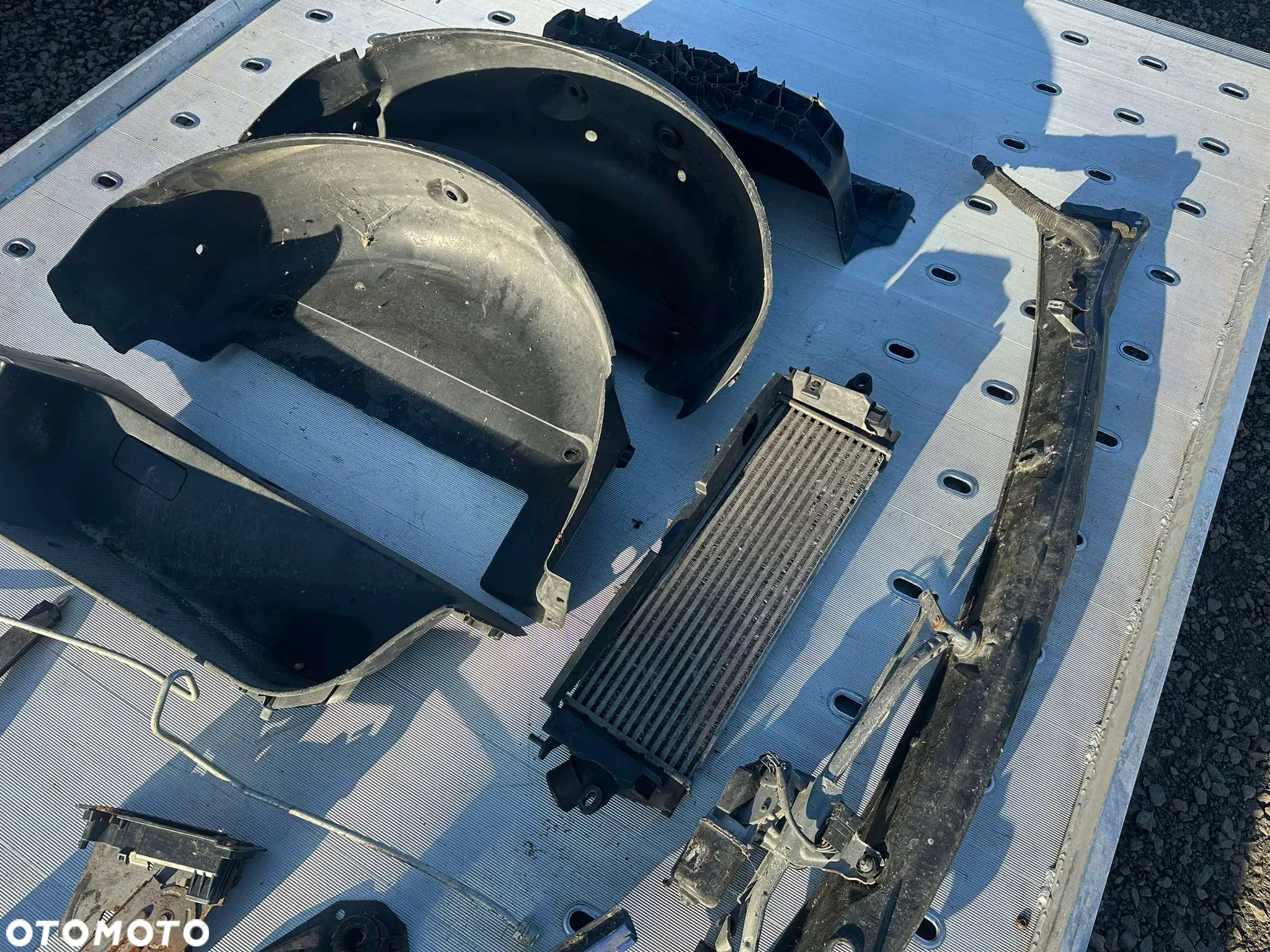 Alternator Stelaż Deski Nagrzewnica Nadkola Panel Klimatyzacji Rurka Sterownik Silnika Intercooler Podszybie Silnik Wycieraczek - 2