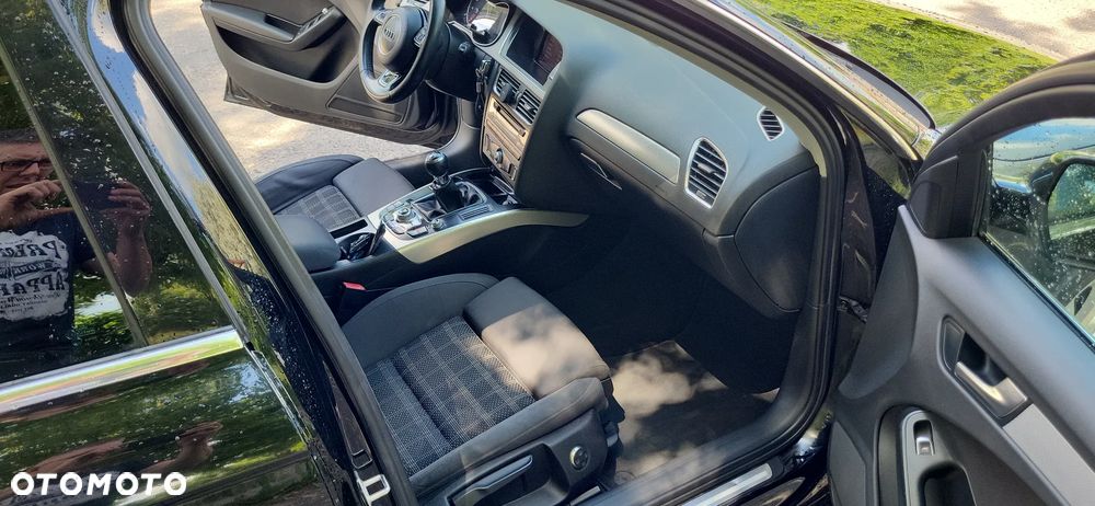 Audi A4 Avant 2.0 TDI - 14