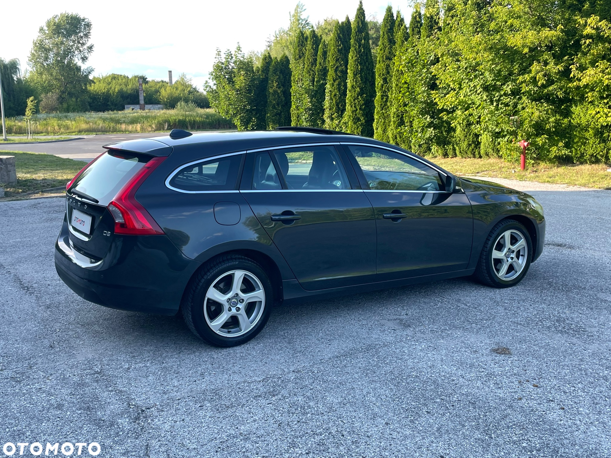 Volvo V60 D3 Geartronic Summum - 33