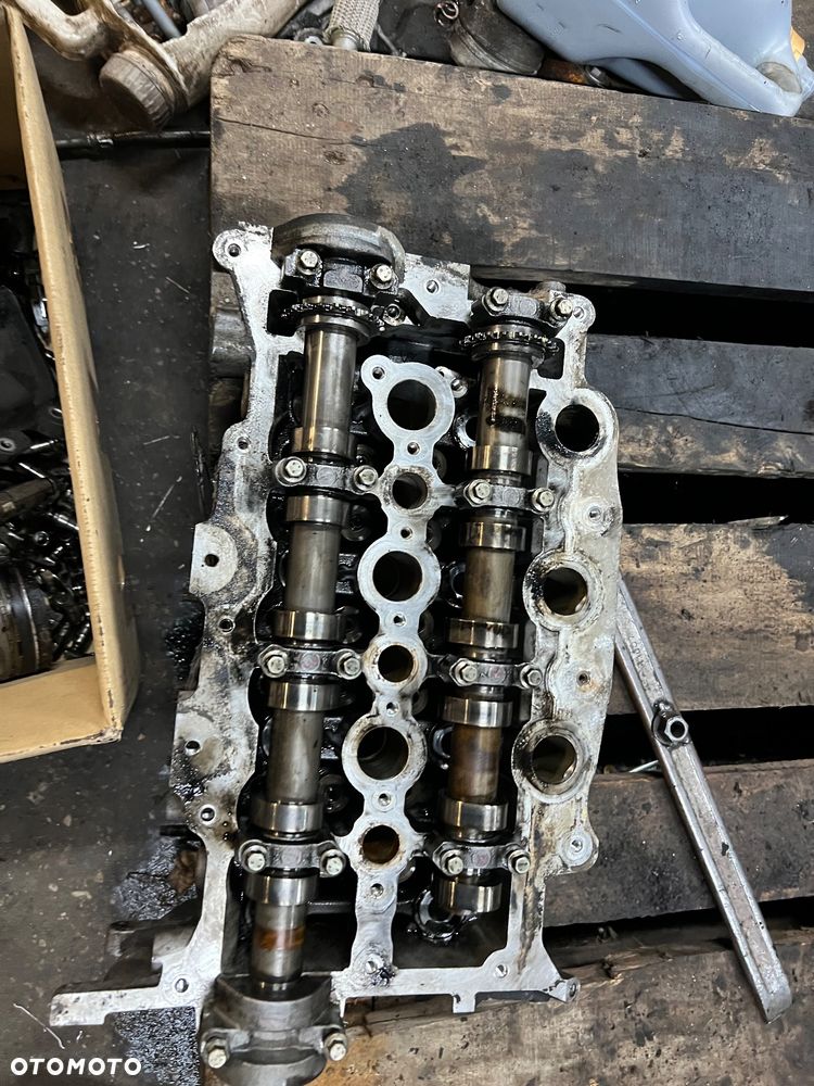 Głowica lewa prawa Land Rover Discovery 3 2.7tdv6 - 4