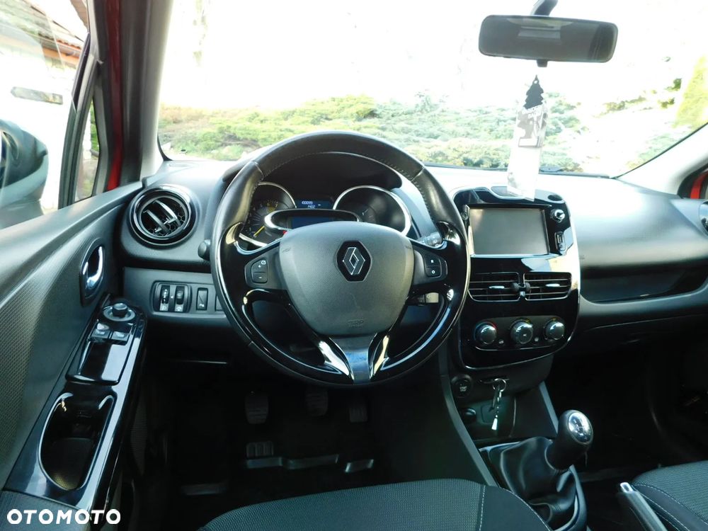 Renault Clio 1.2 16V 75 LIMITED - 13