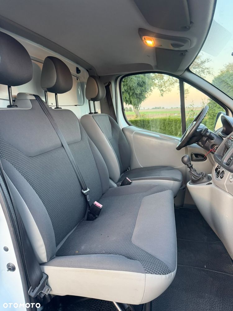 Opel Vivaro - 22
